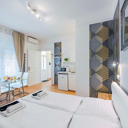 Parking, Ac, Wifi 2 Room Apartment In The Center Budapest Eksteriør bilde
